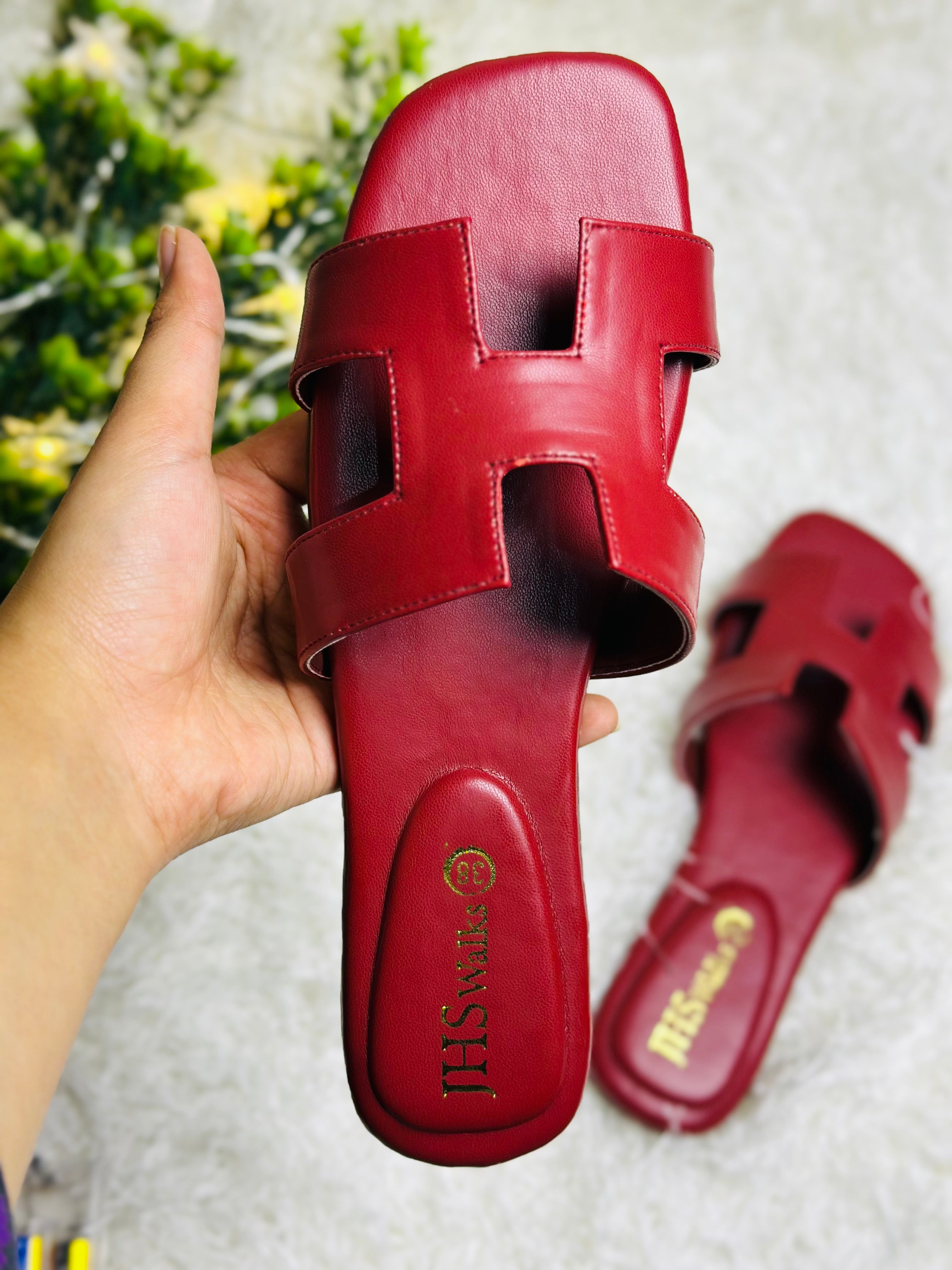 Women’s Maroon Elegance Flat Slippers